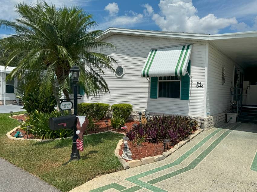 Winter Haven, FL Mobile Home for Sale located at 1046 La Cost Lane Four Lakes Golf & Country Club